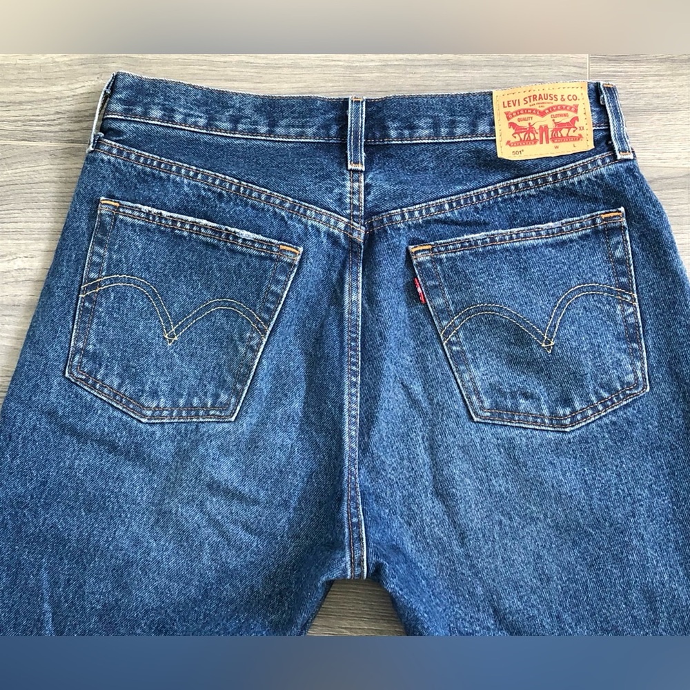 Levi's Women's Straight Leg Distressed Blue Jeans